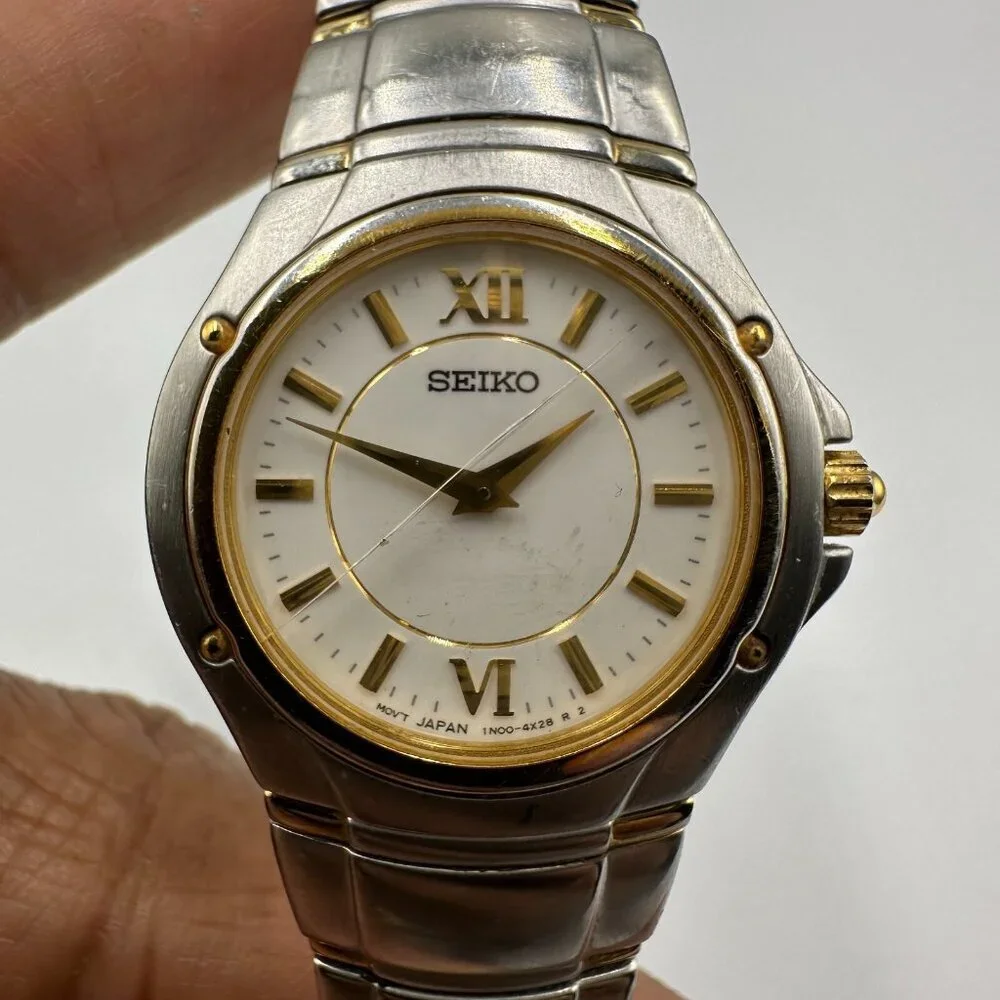 Seiko Watch Women Silver Tone White Dial Cracked Crystal Missing Buckle Working